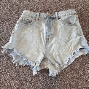 Wild fable Light Wash Denim Women's High-Rise Frayed Shorts